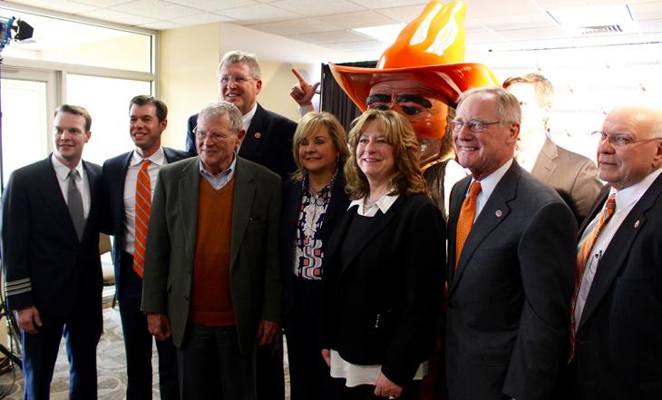 American Airlines service opens