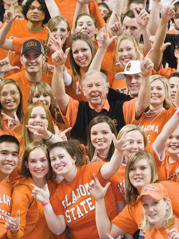 Pistols firing, Boone Pickens among students